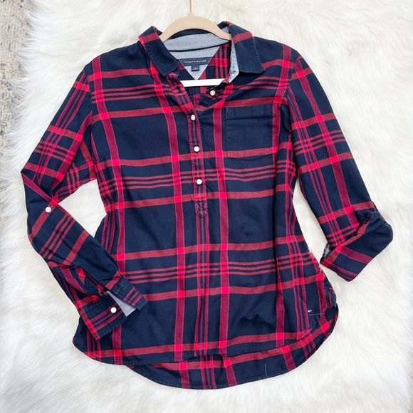 ✨ 3 x $20 ✨ Tommy Hilfiger Plaid Shirt - Picture 1 of 8